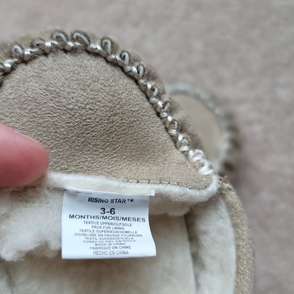 Baby slippers, 3-6 months, beige, moccasins - Picture 5 of 7